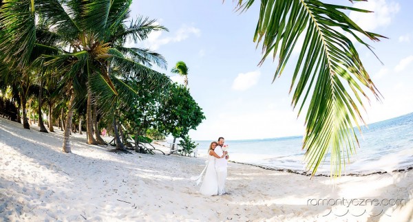 Śluby za granicą na prywatnej plaży, zagraniczne podróże poślubne