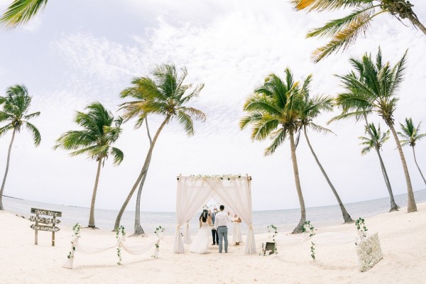 ceremonia ślubna na plaży