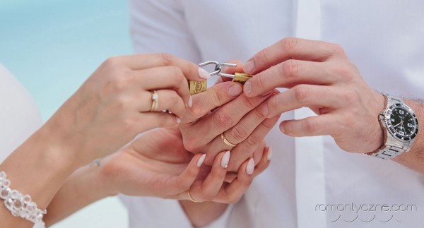 Nieszablonowy ślub na prywatnej plaży, romantyczne ceremonie