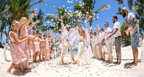 Śluby na prywatnej plaży, zagraniczne podróże poślubne
