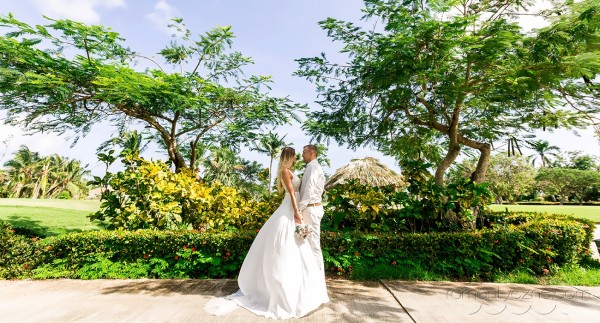 Śluby symboliczne na dominikańskiej plaży, podróże poślubne na Karaibach