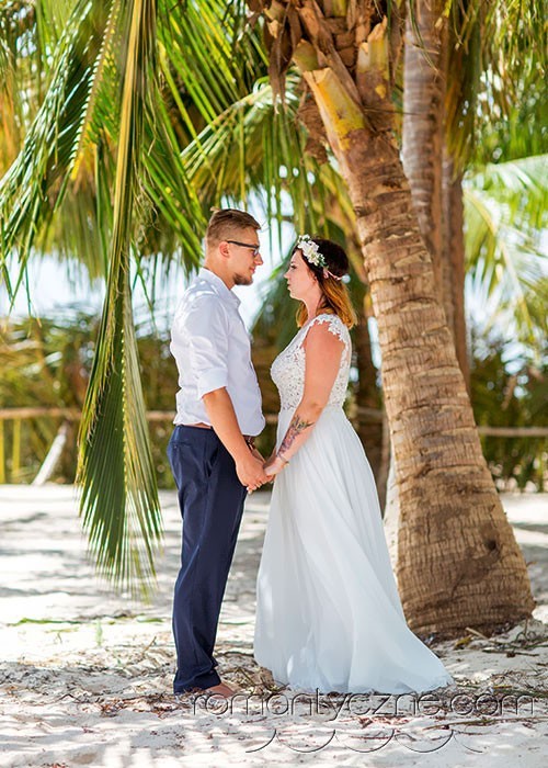 Ceremonie ślubne na rajskiej plaży, romantyczne ceremonie