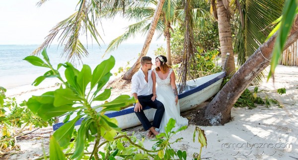 Ceremonie ślubne na tropikalnej plaży, tropikalne śluby