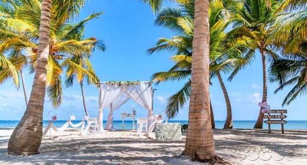 Prywatna plaża, tropikalne śluby na plaży