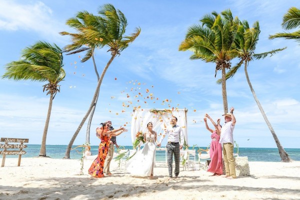 ślub kościelny na plaży