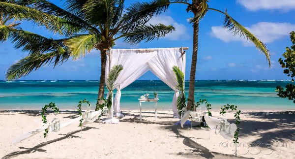 Ślubne dodatki zielone na plaży, Dominikana