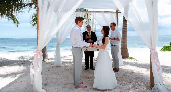 Nieszablonowy ślub Saona Island, Dominikana, tropikalne śluby