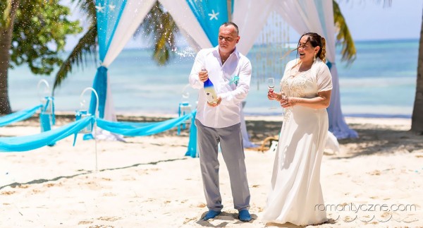 Oficjalny ślub na plaży, Dominikana
