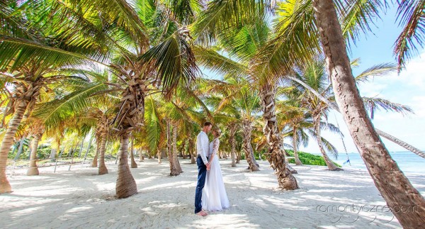 Ceremonie ślubne na dominikańskiej plaży, tropikalne śluby