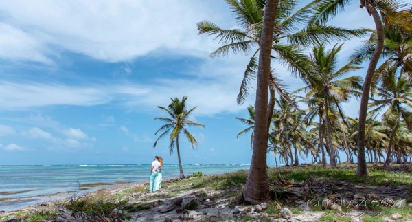 Śluby za granicą na rajskiej plaży, podróże poślubne na Karaibach