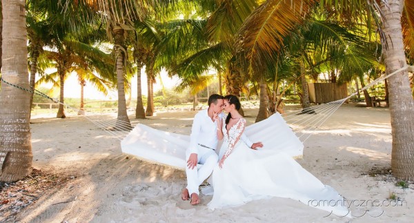 Zaręczyny na rajskiej plaży, zagraniczne podróże poślubne