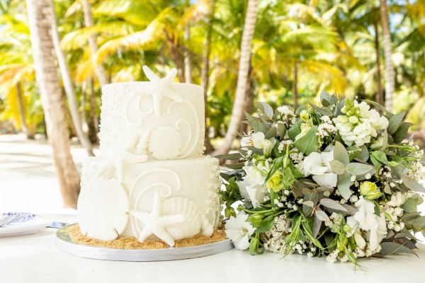 karaibski tort ślubny