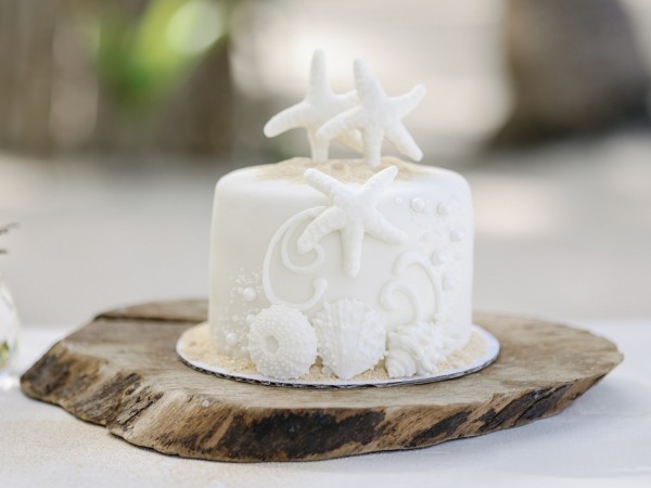 torcik slubny w karaibskim stylu